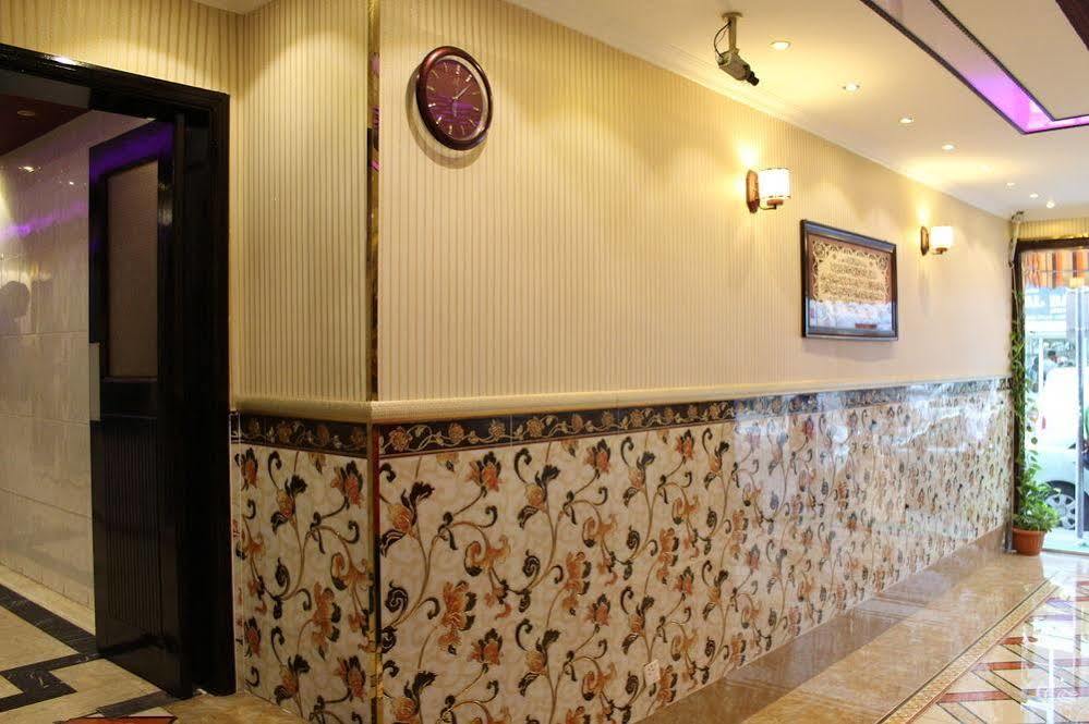 Sutchi Hotel Dubaj Zewnętrze zdjęcie